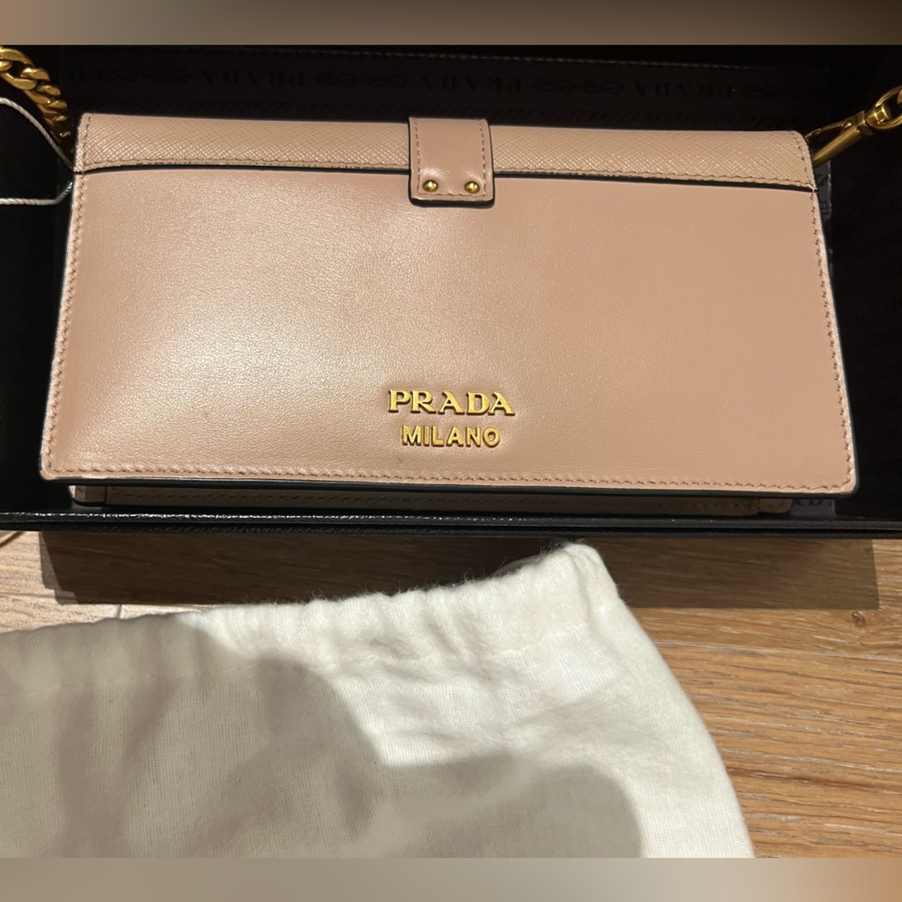 Prada City Calf Cahier - Picture 3 of 11
